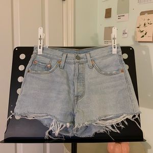 Levi’s Light wash vintage shorts